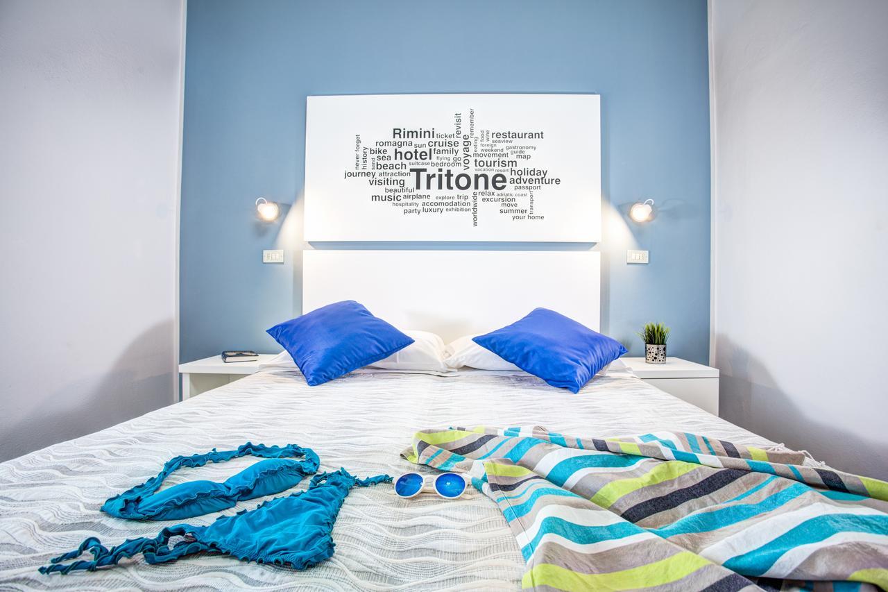 Hotel Tritone Римини Экстерьер фото